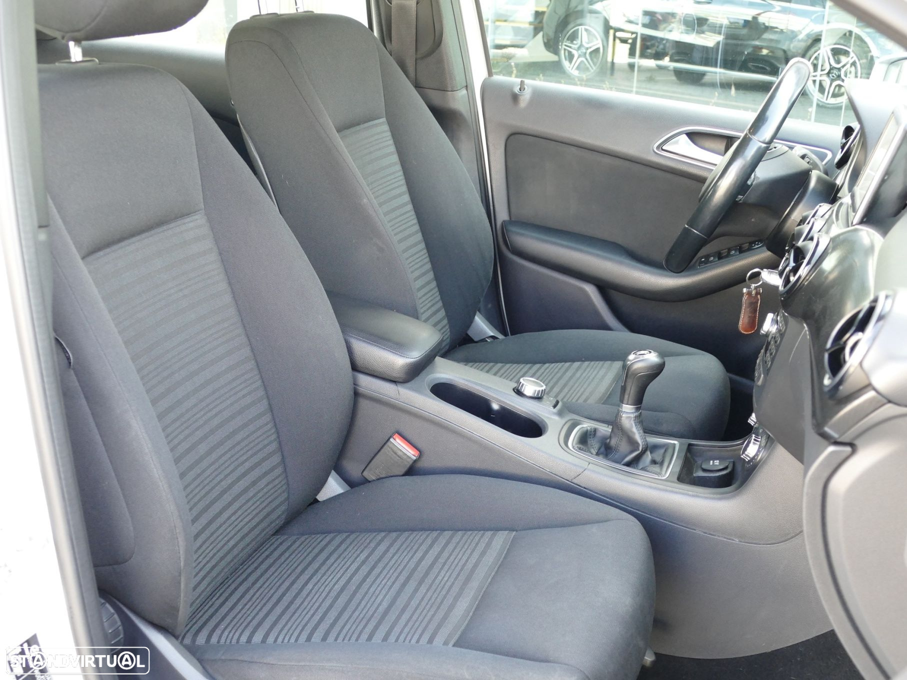 Mercedes-Benz B 200 CDi BlueEfficiency - 12
