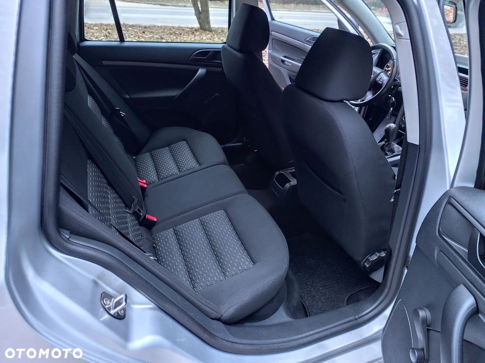 Skoda Octavia 1.6 Team Edition - 25