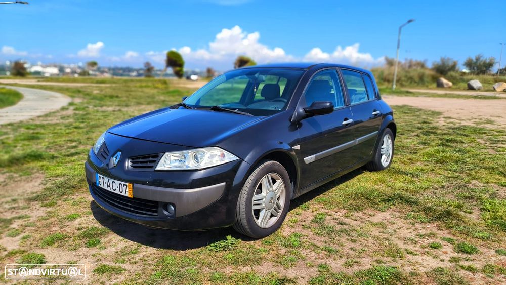 Renault Mégane 1.5 dCi Confort Privilège - 2