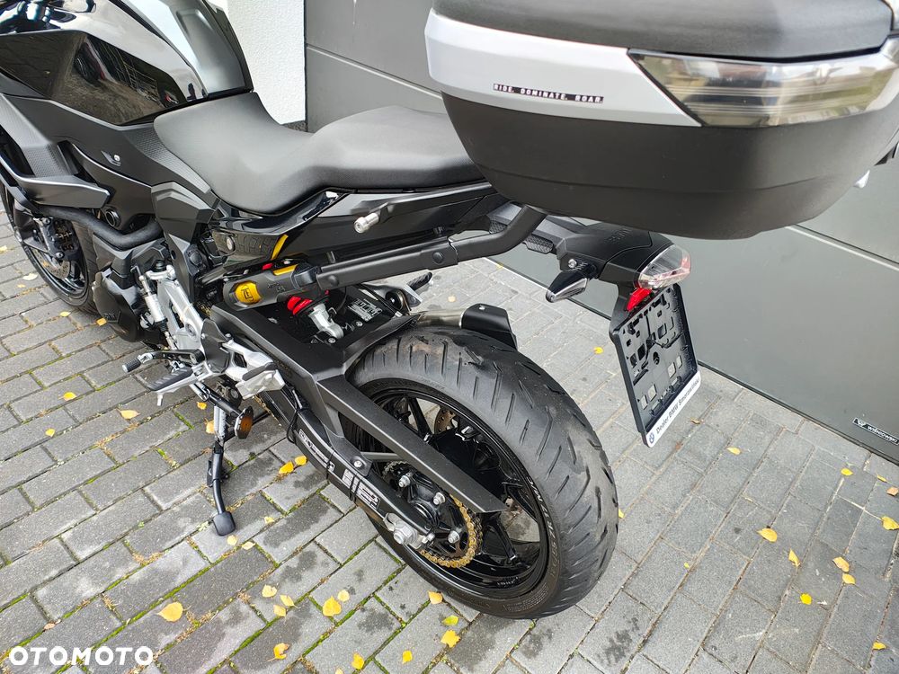 BMW XR - 25