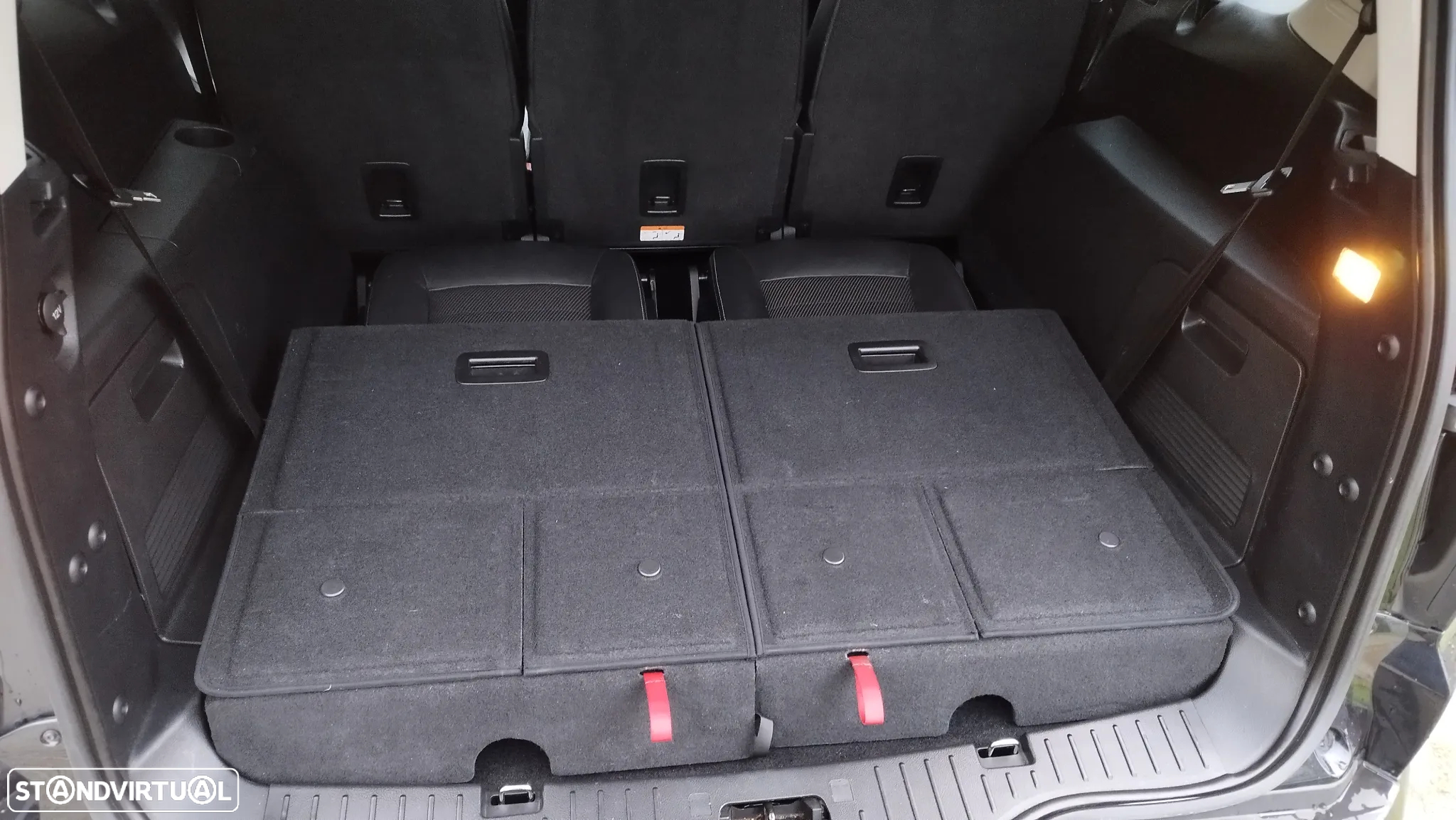 Ford S-Max 2.0 TDCi Titanium 7L 139g - 24