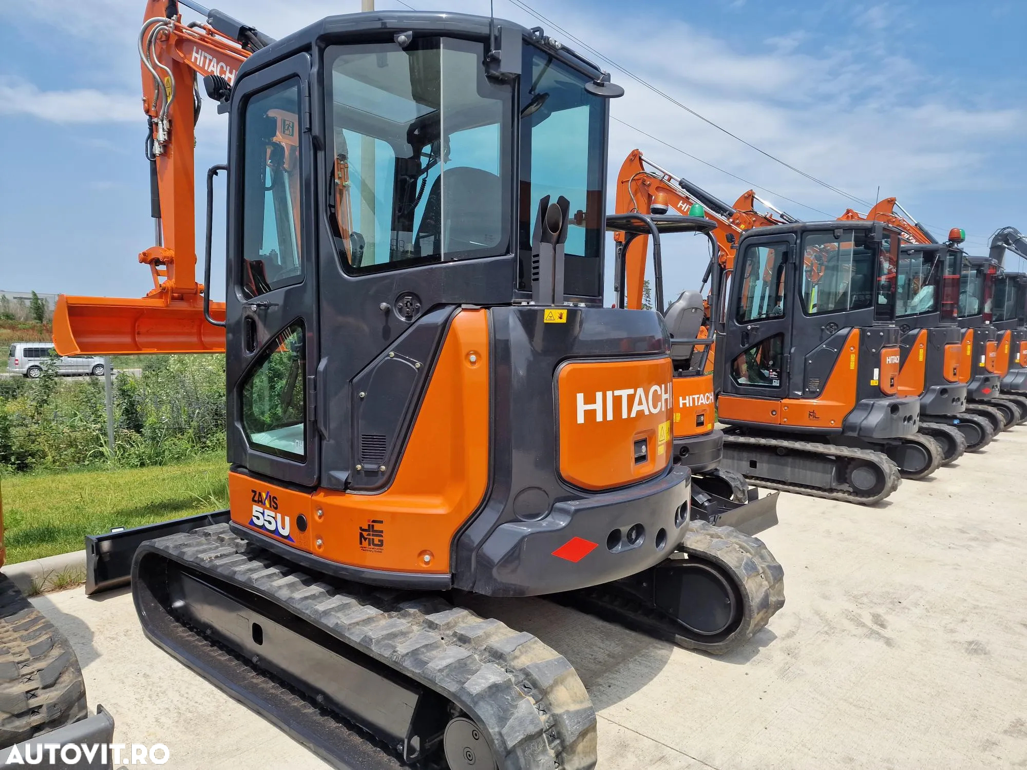 Hitachi ZX55, 5,5 tone, Cupa excavare+cupa taluz, inst picon, AC, Senile 90% ok, Computer de bord in limba romana, CA NOU, posibilitate leasing 4 ani-PROMOTIE 57900 EUR+Tva - 31