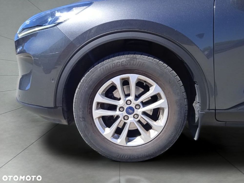 Ford Kuga 1.5 EcoBoost TITANIUM - 11