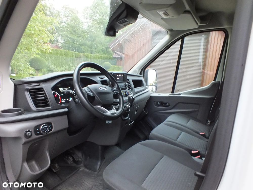 Ford Transit - 18