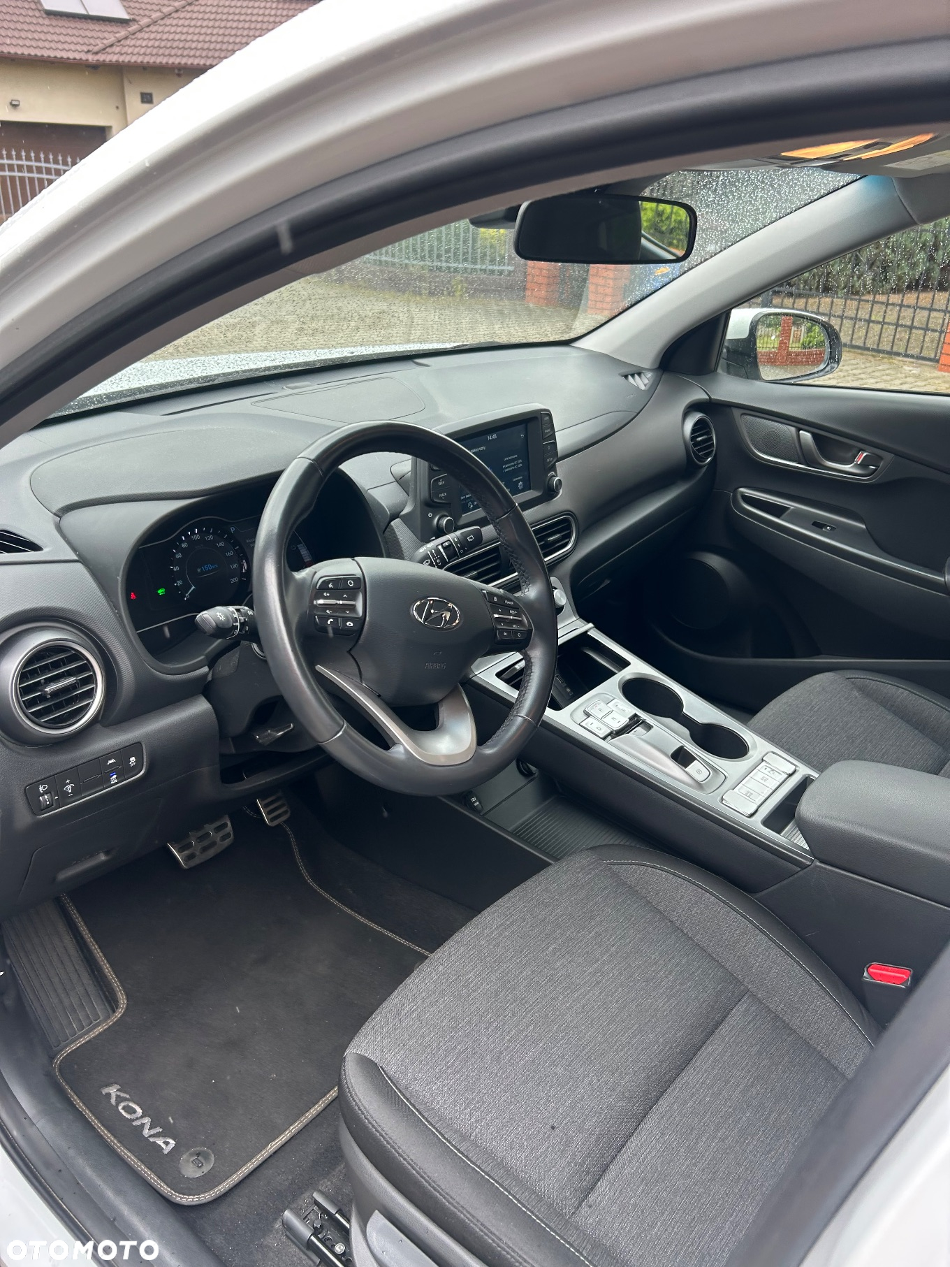 Hyundai Kona Electric 39kWh Premium - 13
