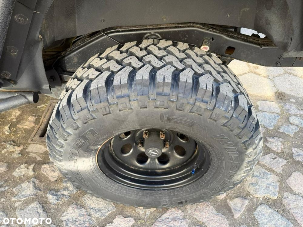 Jeep Wrangler - 32