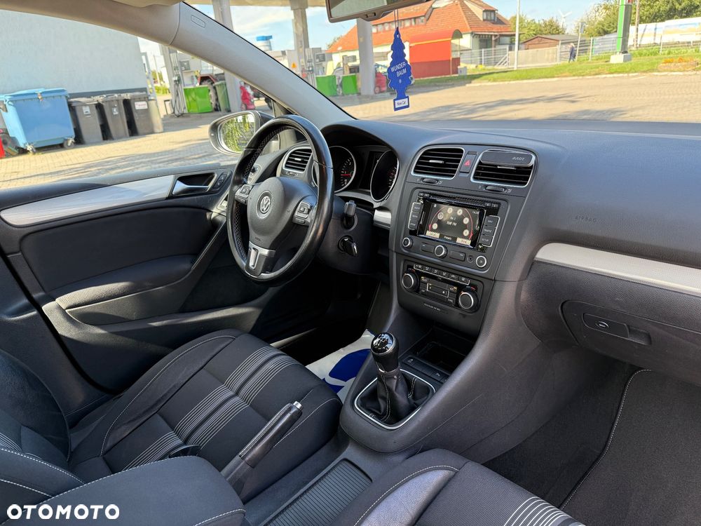 Volkswagen Golf 1.6 TDI DPF BlueMotion Technology MATCH - 21