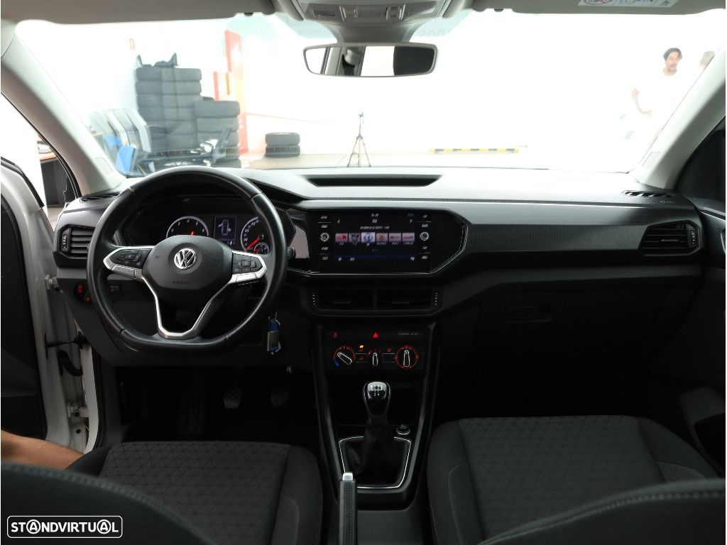 VW T-Cross 1.0 TSI Life - 32
