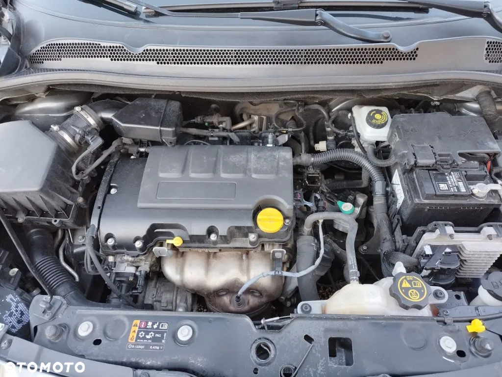 Opel Corsa 1.4 Cosmo - 16