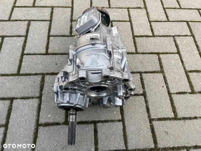 Mercedes AMG A 2132802300 Reduktor ORYGINAŁ - 1