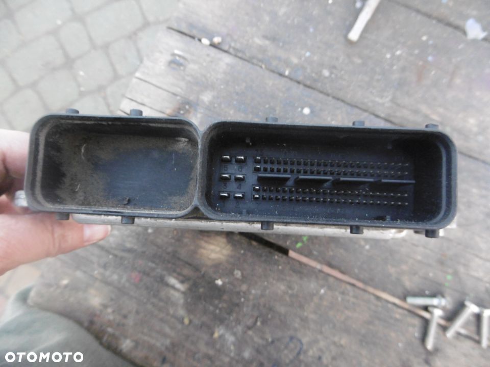 Sterownik komputer KIA RIO II 1,4 39100-26CF0 - 2