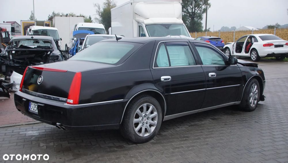 Auto na części - Cadillac DTS 4.6 V8 295 KM LD8 2008R Silnik Skrzynia Drzwi Zderzak Błotnik Lampa Lusterko Szyba Klapa Deska Kokpit Sterownik Moduł Czujnik Licznik Wyświetlacz Kierownica Panel - 7