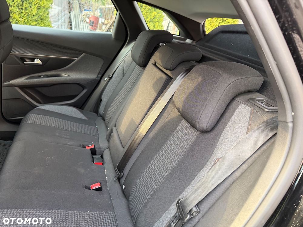 Peugeot 3008 1.5 BlueHDi Road Trip S&S EAT8 - 18