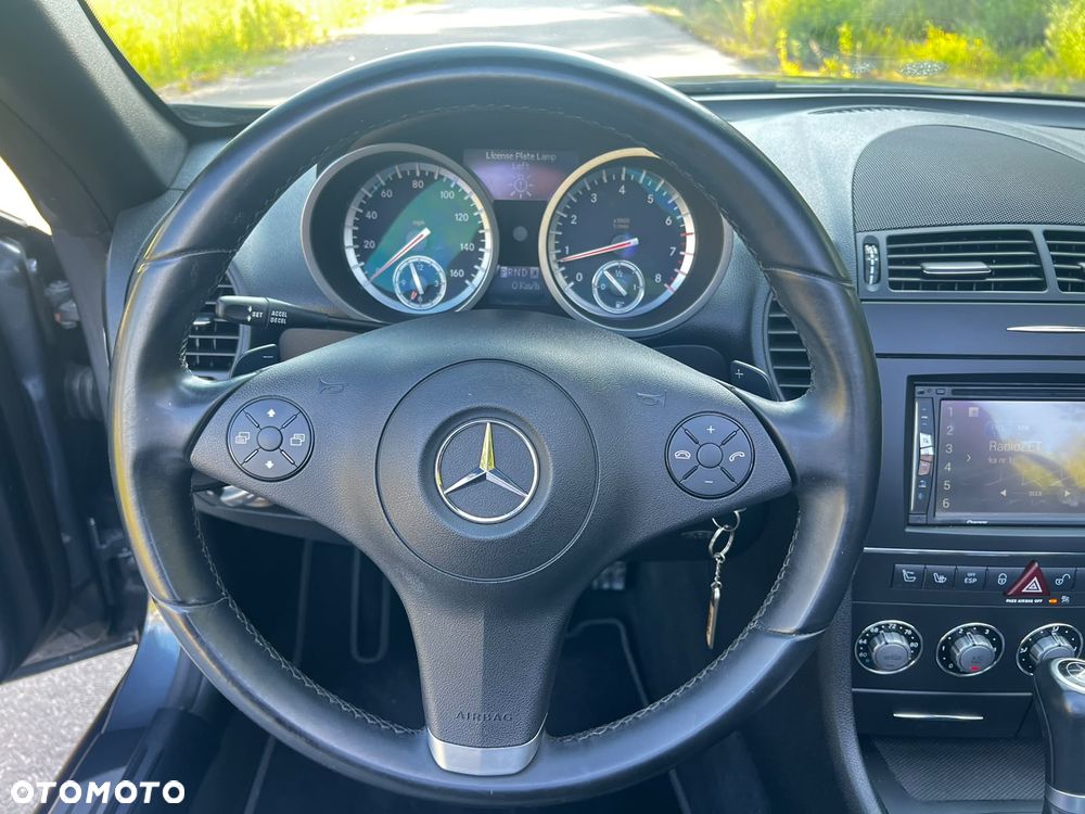 Mercedes-Benz SLK 300 7G-TRONIC - 21