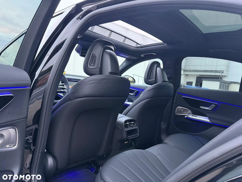 Mercedes-Benz Klasa E 220 d mHEV 4-Matic AMG 9G-Tronic - 20
