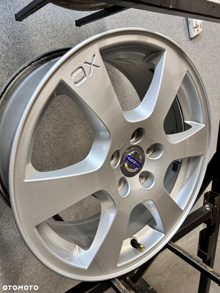 4 FELGI ALU. VOLVO XC60 I, XC70  17'' E7,5J  ET55 NR. FABR. 30671480 - 12