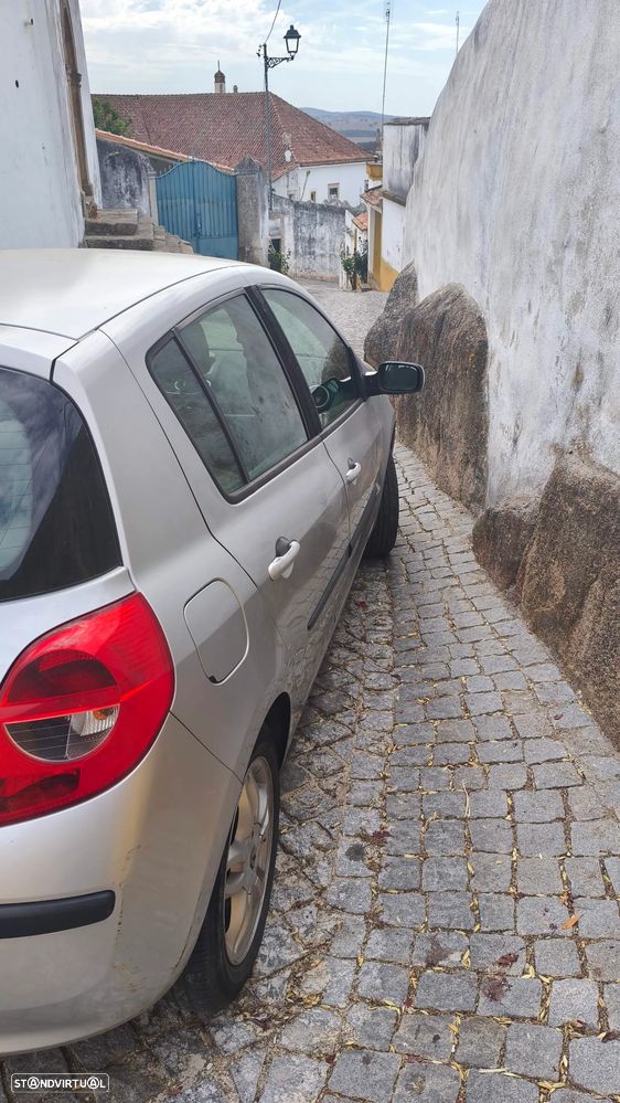 Renault Clio 1.2 16V Dynamique - 9