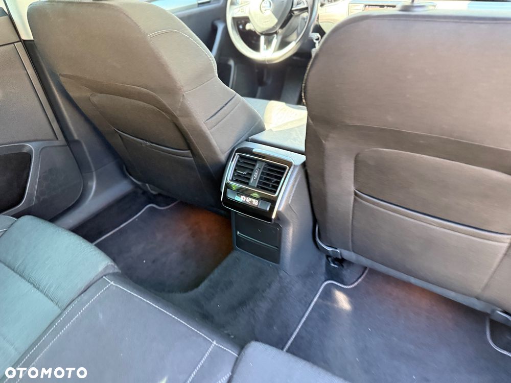 Skoda Superb 2.0 TDI DSG Style - 19