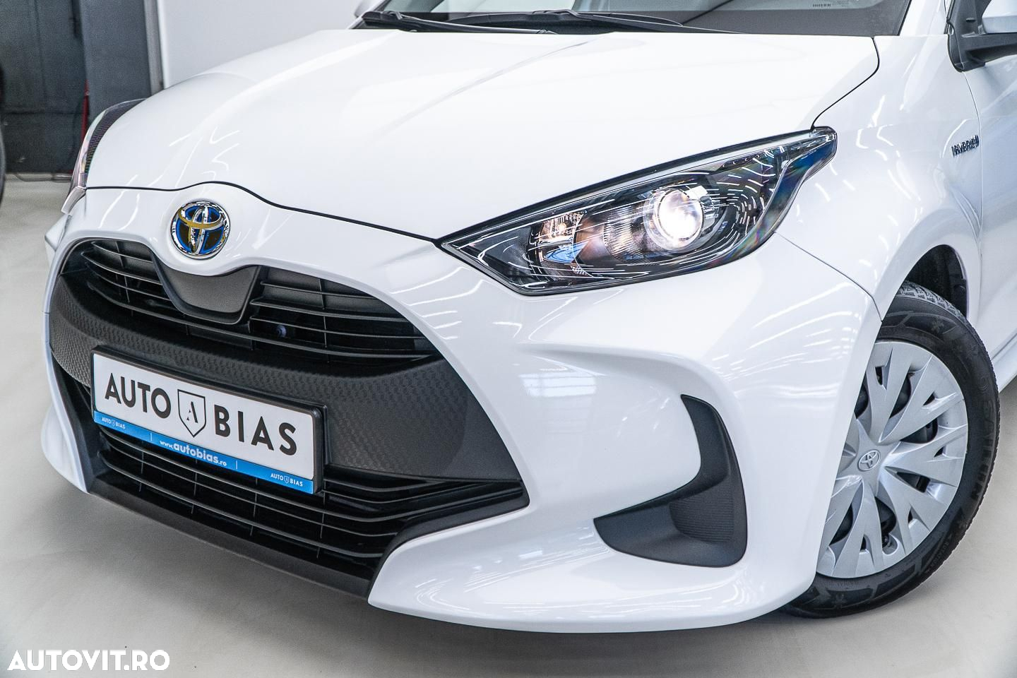 Toyota Yaris 1.5 VVT-i HSD Dynamic - 11