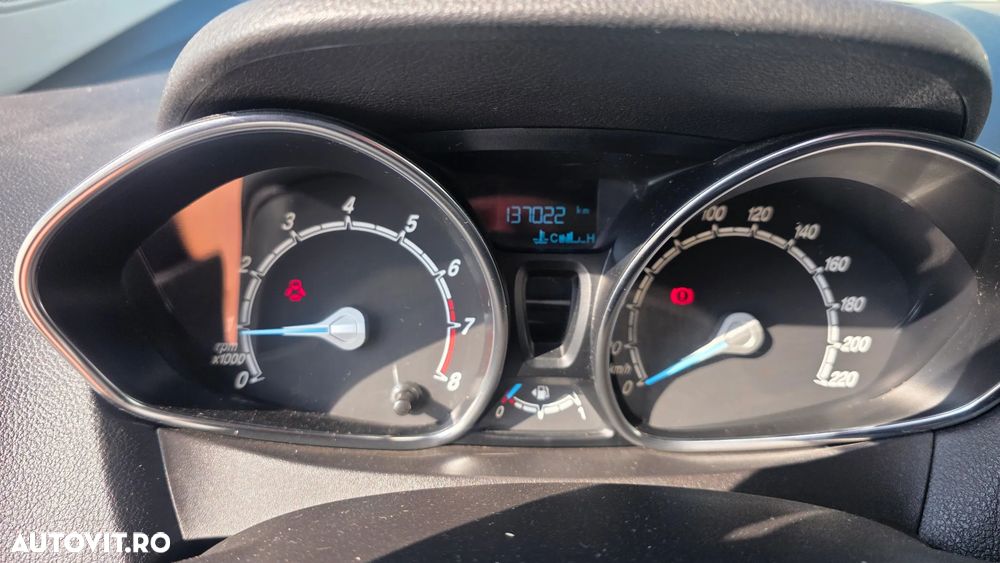 Ford Transit Connect - 16