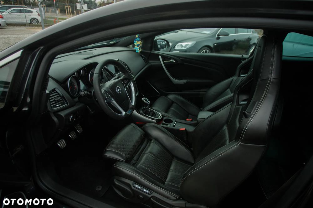 Opel Astra OPC Start/Stop - 21