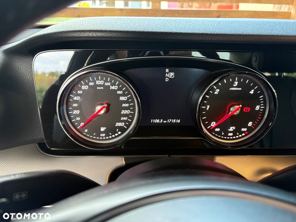 Mercedes-Benz Klasa E 200 d 9G-TRONIC - 5