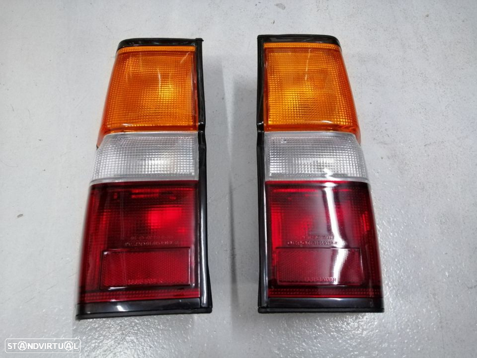 Par de Farolins traseiros Nissan Terrano 1 Mk1 I NOVOS - 2