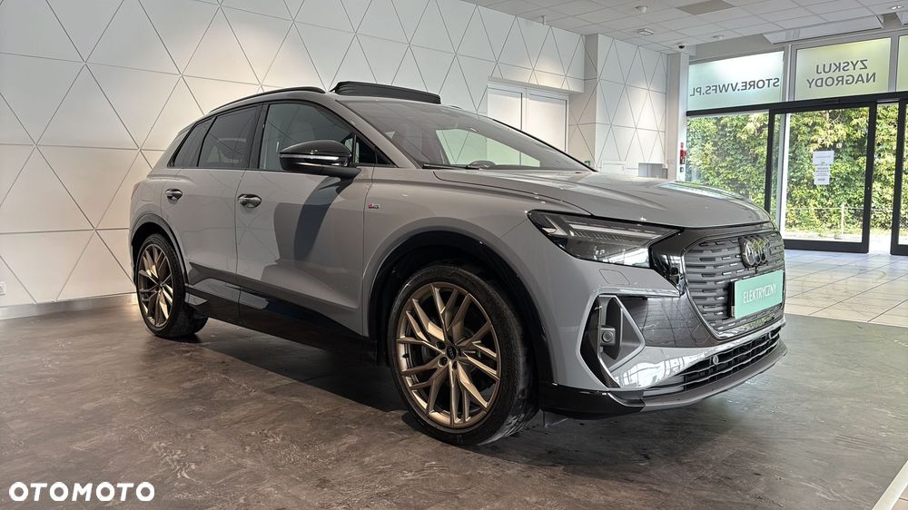 Audi Q4 e-tron - 8