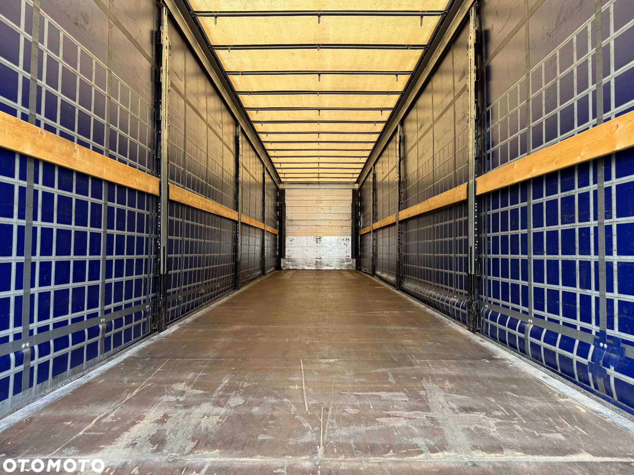 Schmitz Cargobull FIRANKA VARIOS MAŁO UŻYWANA - 10