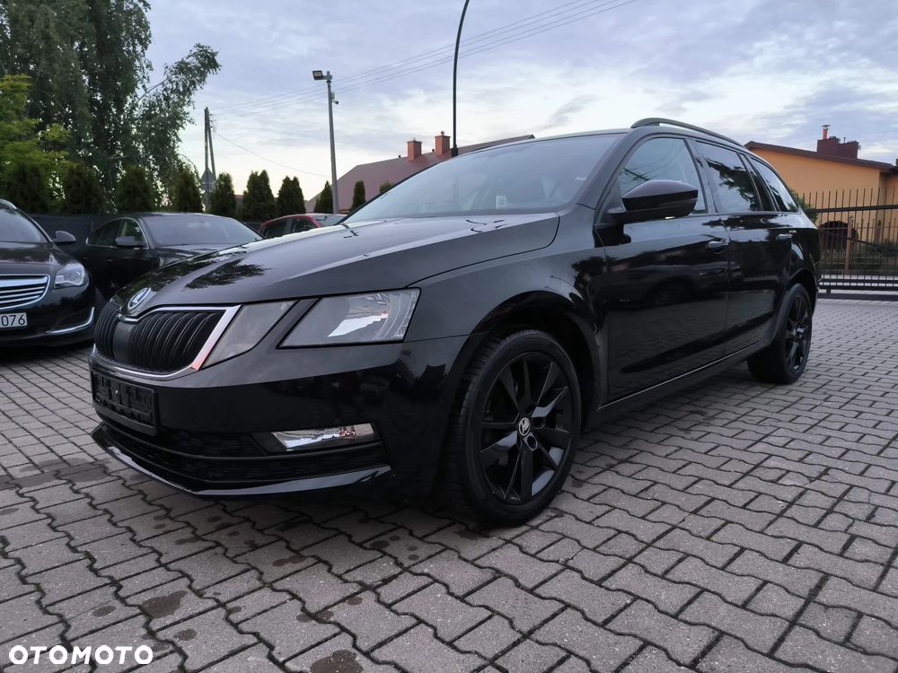 Skoda Octavia Combi 1.6 TDI DSG Premium Edition - 32