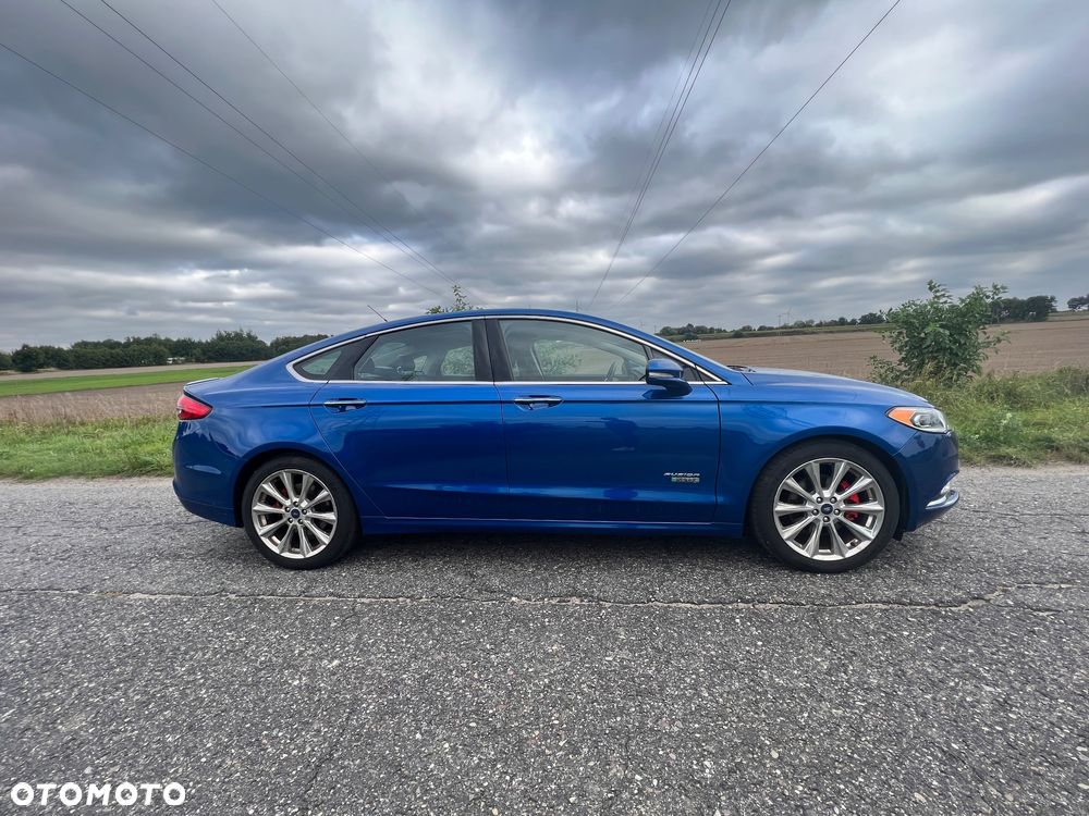 Ford Fusion - 13