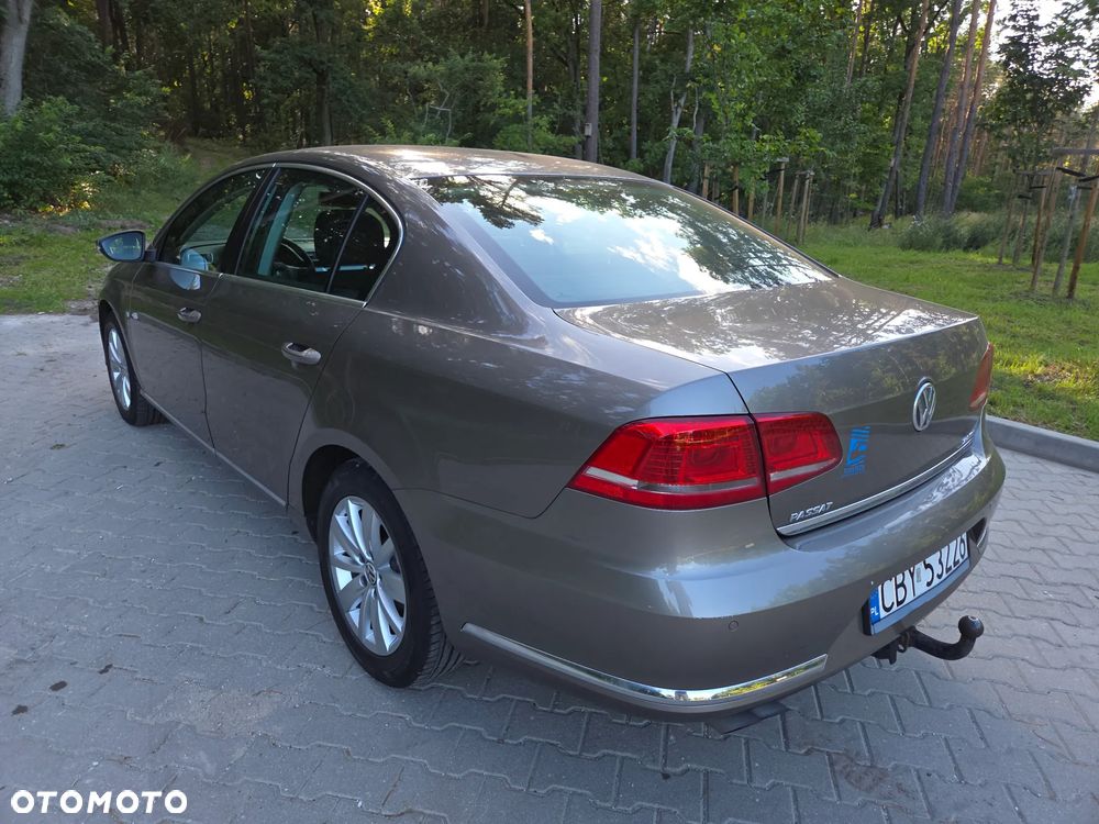 Volkswagen Passat 2.0 TDI DPF Comfortline - 6
