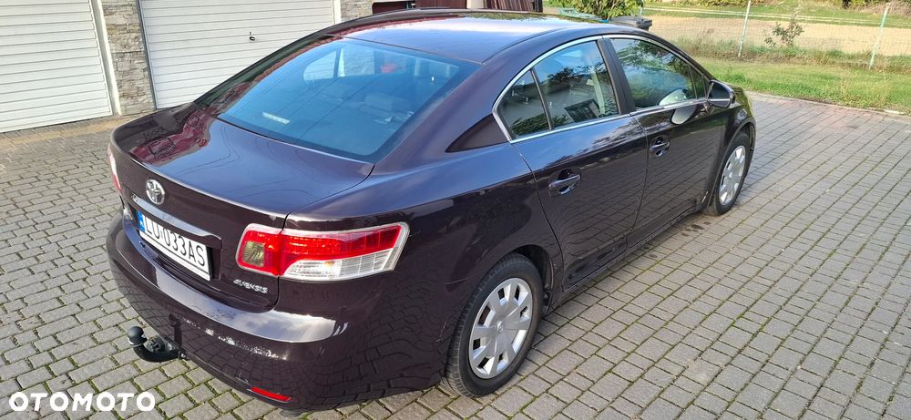 Toyota Avensis 1.6 Luna - 4