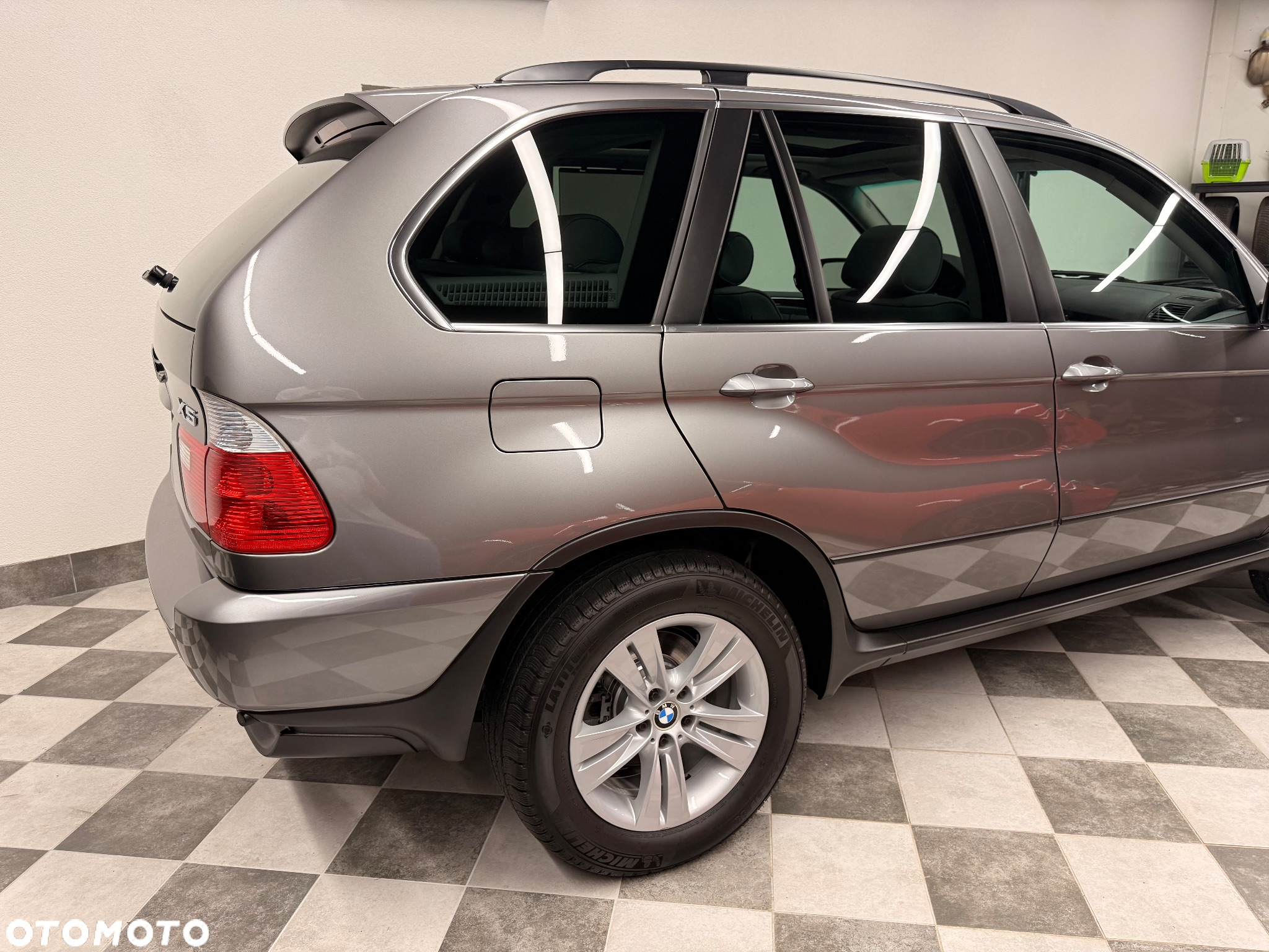 BMW X5 4.4i - 4