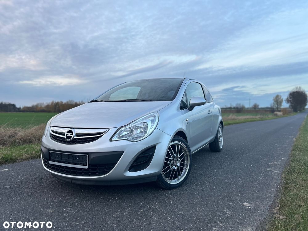 Opel Corsa 1.4 16V Active - 2
