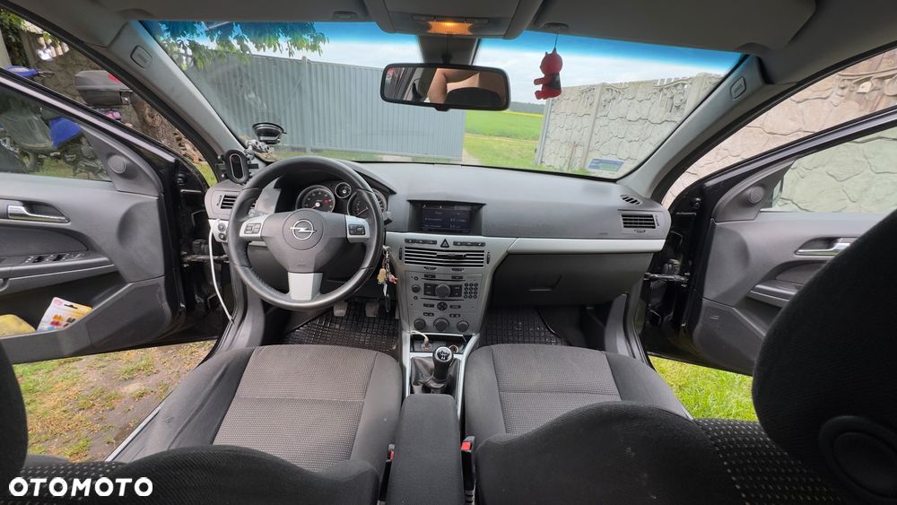 Opel Astra - 16