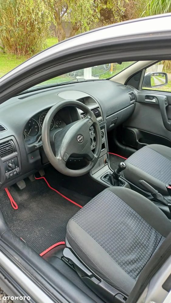 Opel Astra 1.6 - 15