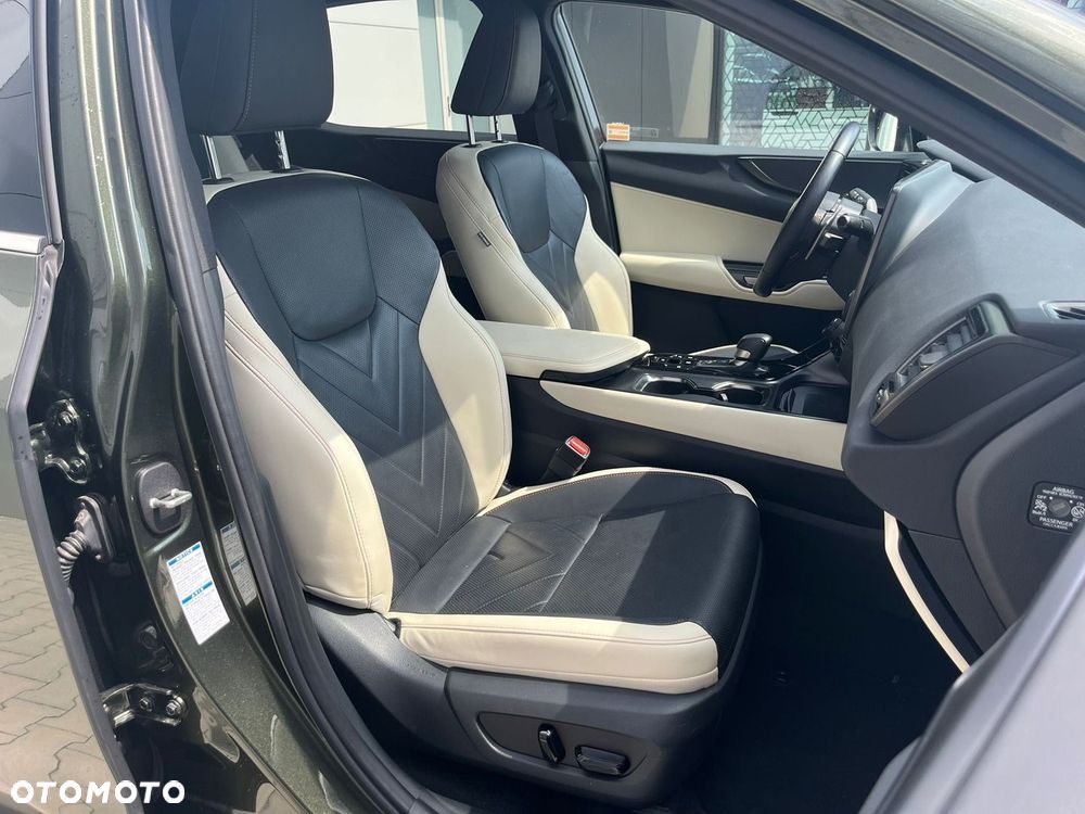Lexus NX 350h Omotenashi AWD - 28