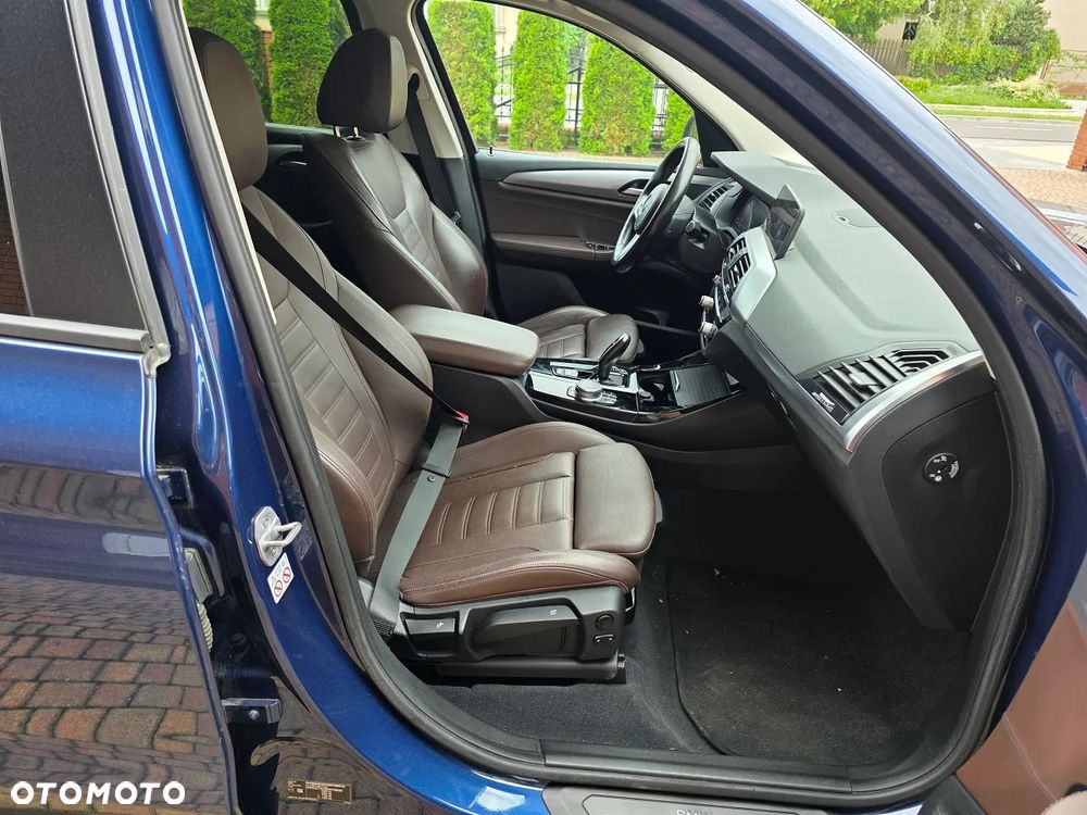 BMW X3 sDrive18d MHEV Business Edition - 11
