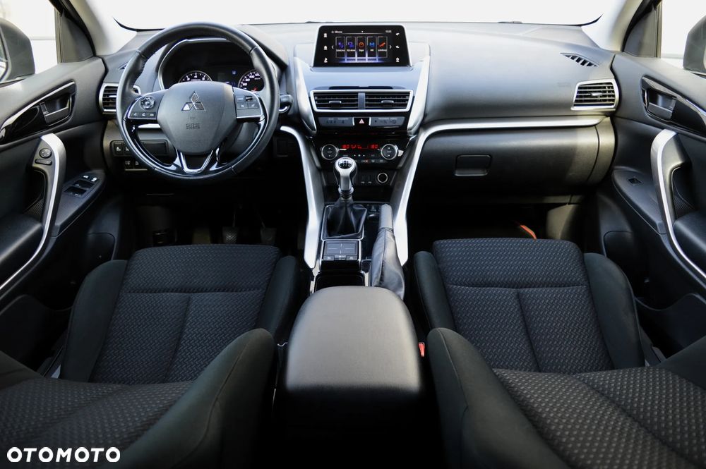 Mitsubishi Eclipse Cross 1.5 T Intense - 8