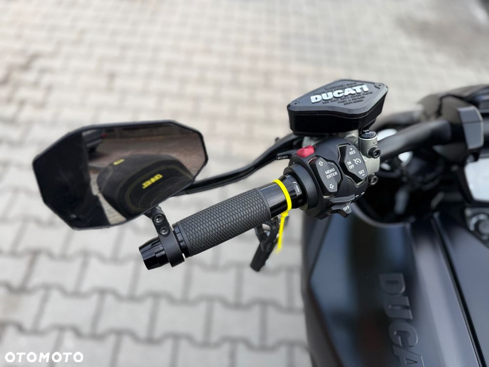Ducati Diavel - 27