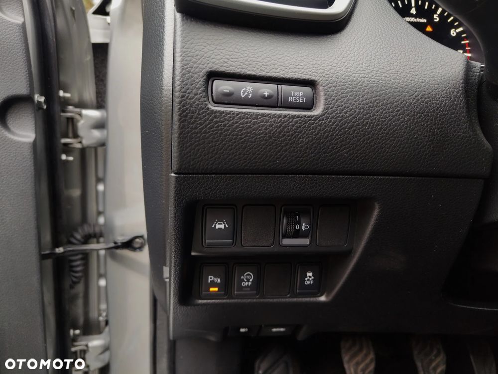 Nissan Qashqai 1.6 DIG-T Tekna - 22