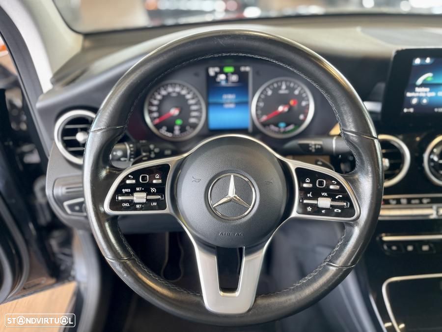 Mercedes-Benz GLC 300 e 4Matic - 13