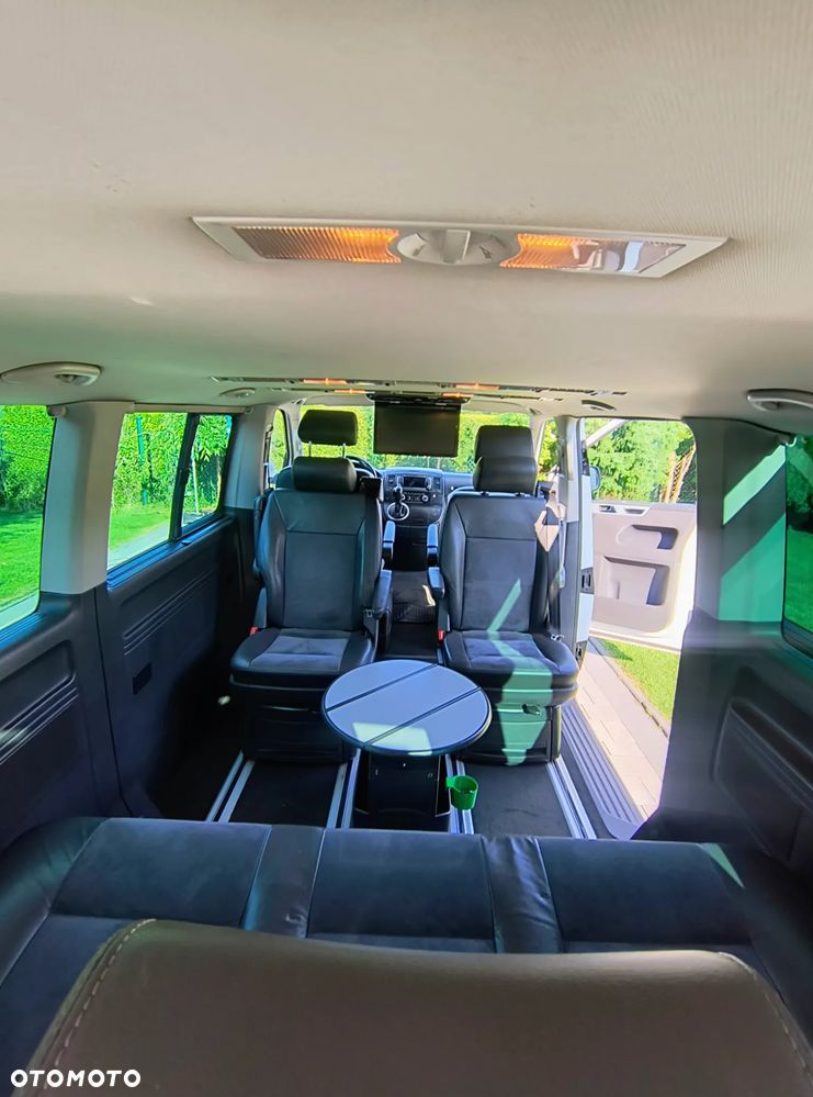 Volkswagen Multivan - 13