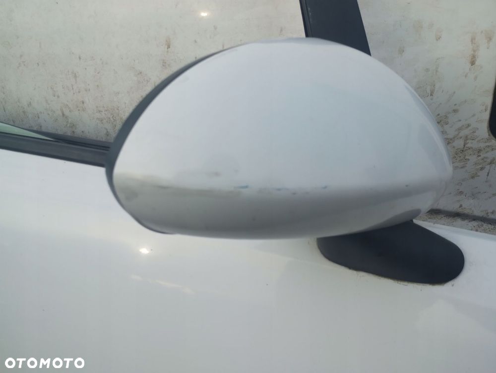 Opel Corsa D Drzwi Prawe 3D - 6