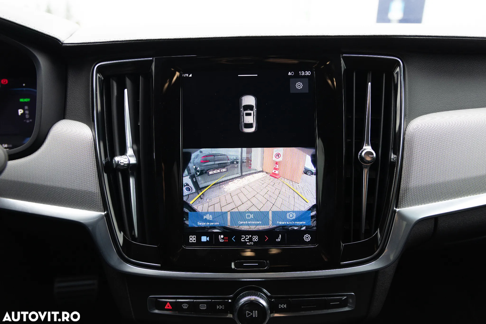 Volvo S90 T8 Twin Engine AWD Geartronic R Design - 13