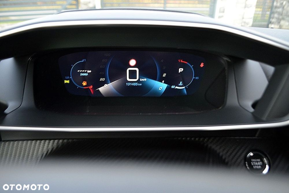 Peugeot 2008 BlueHDi 130 EAT8 Allure - 21