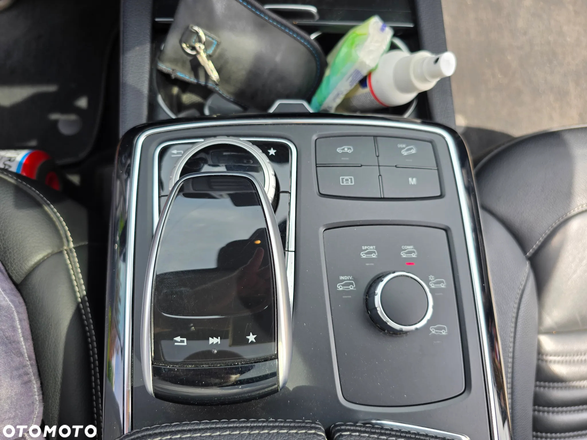 Mercedes-Benz GLE - 38
