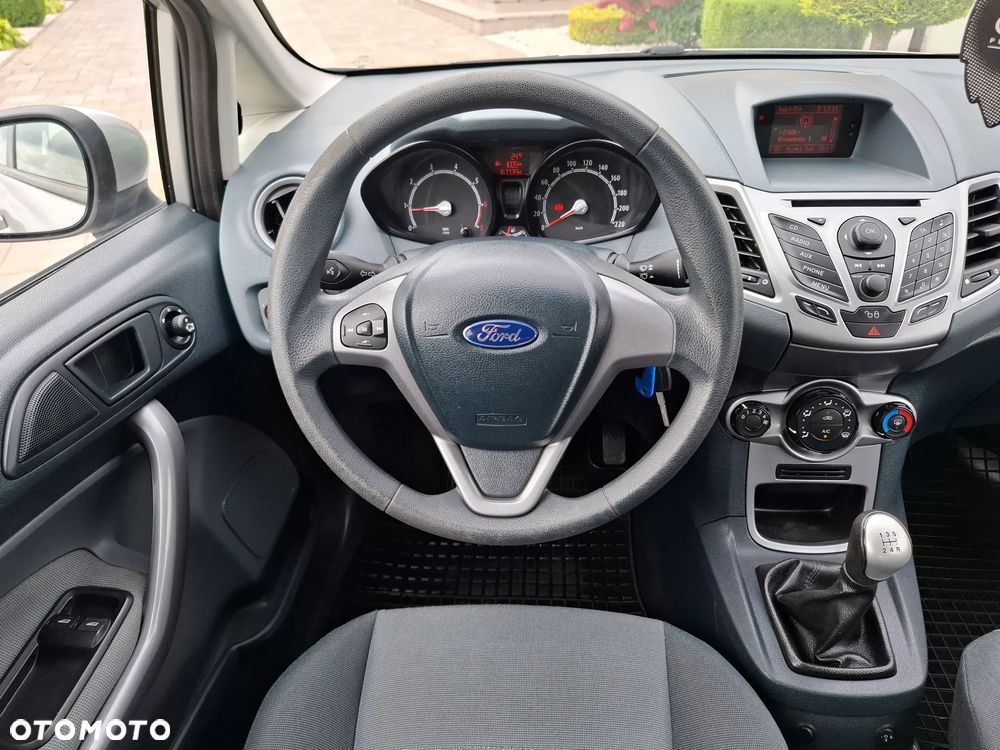 Ford Fiesta 1.25 Viva - 32