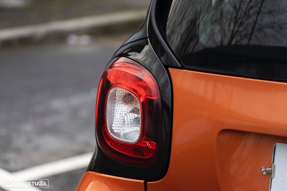 Smart ForTwo Coupé 1.0 mhd Passion 71 Softouch - 22